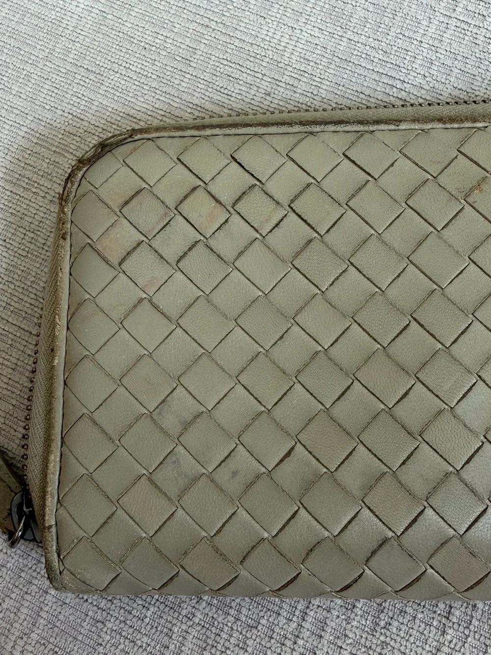 Bottega Veneta Intrecciato leather wallet